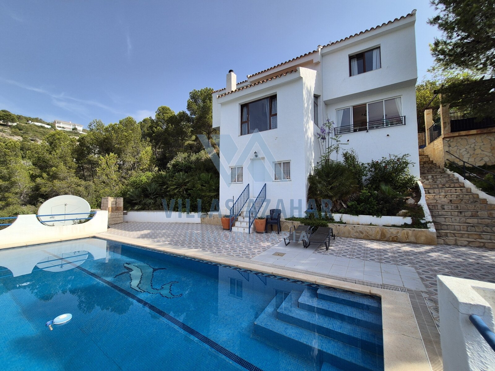 Villa élégante avec vue mer et appartement d’invités  Villa élégante avec vue mer et appartement d’invités